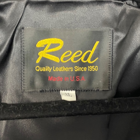 Women's Classic Black Leather Jacket - Picture 6 of 9